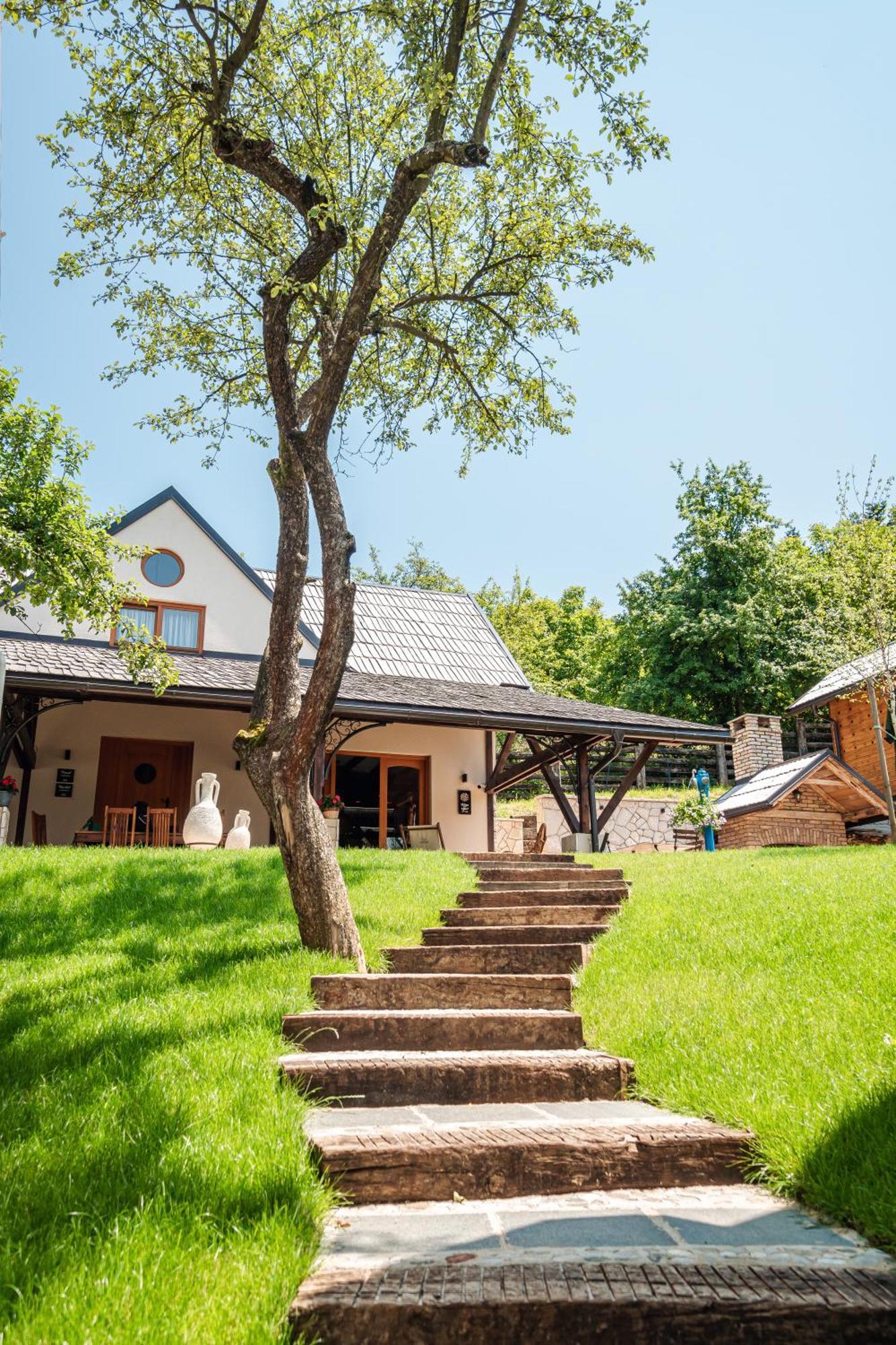 Toplik Village Resort Lukavica Esterno foto